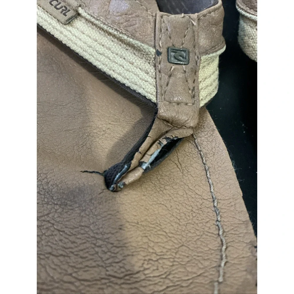 Men's Tan Rip Curl Flip Flops NO SIZE (11 3/4 Inches From Heel To Toe)